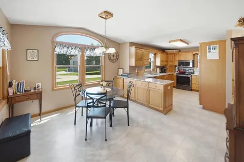 7524 58th St NE Rochester MN 55906
