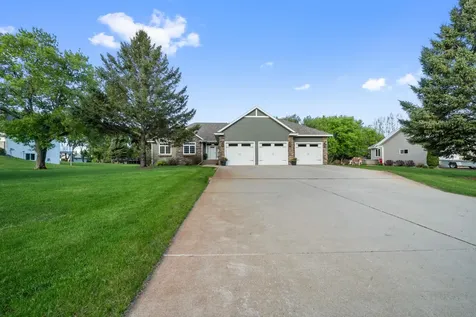 4201 Rue De Frenchman NE Alexandria MN 56308