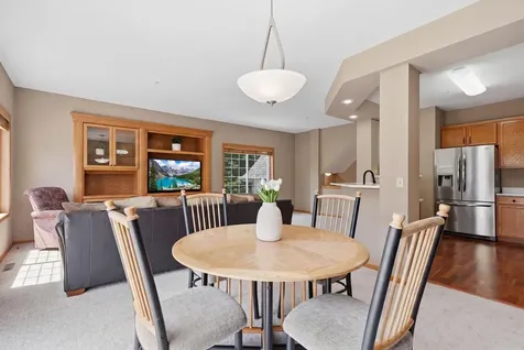 944 Fairfield Way Minnetonka MN 55305