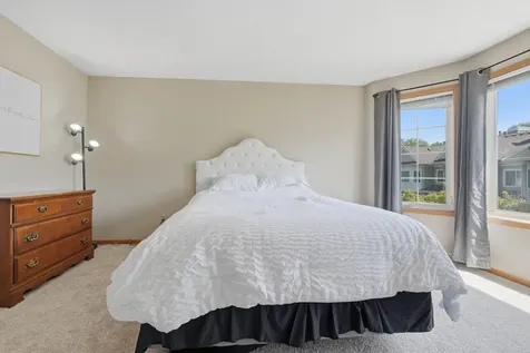 944 Fairfield Way Minnetonka MN 55305