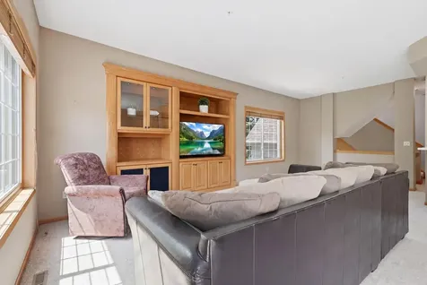 944 Fairfield Way Minnetonka MN 55305