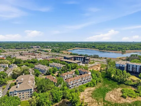 944 Fairfield Way Minnetonka MN 55305