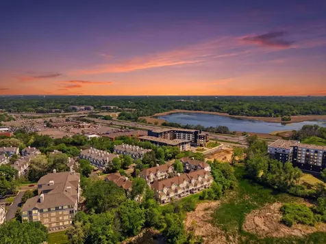 944 Fairfield Way Minnetonka MN 55305