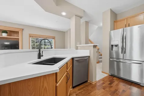 944 Fairfield Way Minnetonka MN 55305