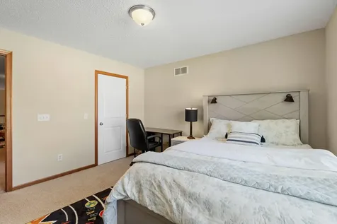 6290 Hedgecroft Avenue S Cottage Grove MN 55016