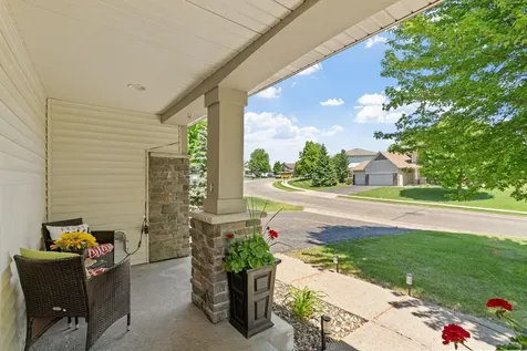 6290 Hedgecroft Avenue S Cottage Grove MN 55016