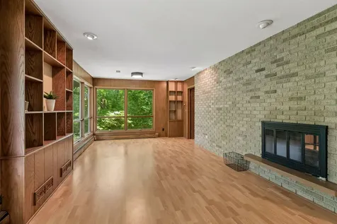 34 N Oaks Road North Oaks MN 55127