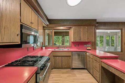 34 N Oaks Road North Oaks MN 55127
