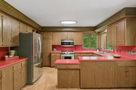 34 N Oaks Road North Oaks MN 55127