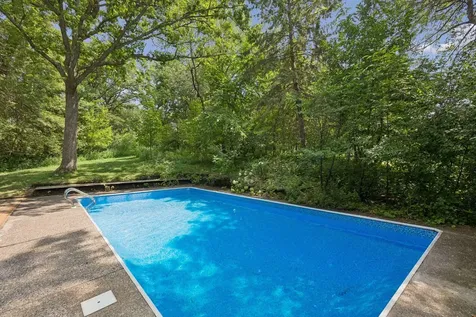 34 N Oaks Road North Oaks MN 55127