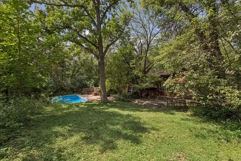 34 N Oaks Road North Oaks MN 55127