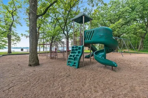34 N Oaks Road North Oaks MN 55127