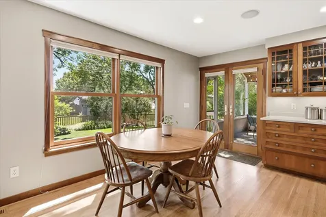 7109 Heatherton Trail Edina MN 55435