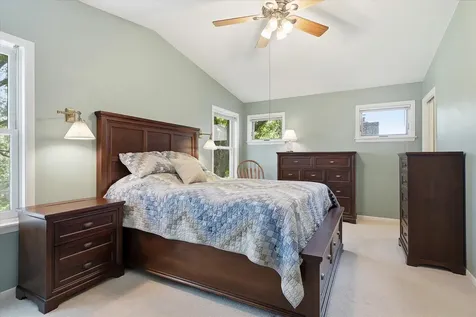 7109 Heatherton Trail Edina MN 55435