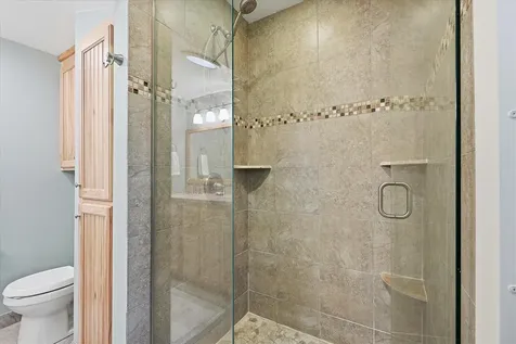 7109 Heatherton Trail Edina MN 55435