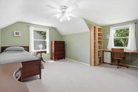 7109 Heatherton Trail Edina MN 55435