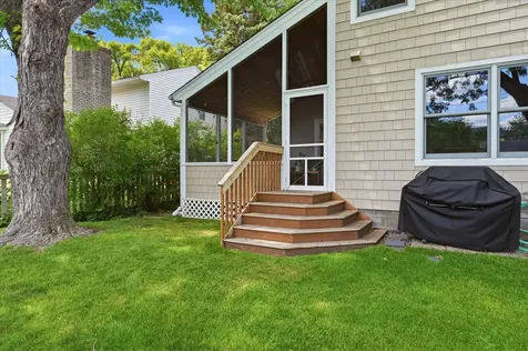 7109 Heatherton Trail Edina MN 55435