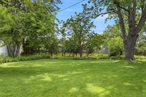 7109 Heatherton Trail Edina MN 55435