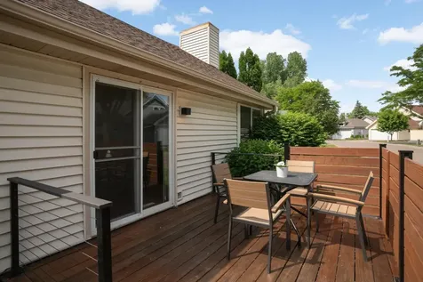 1390 Granada Trail N Oakdale MN 55128