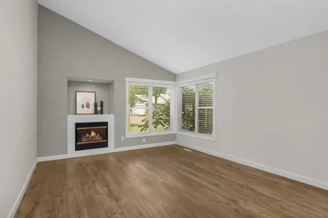 1390 Granada Trail N Oakdale MN 55128