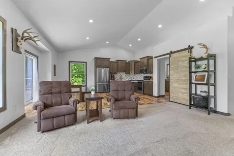 8259 Barton Avenue NW Buffalo MN 55313
