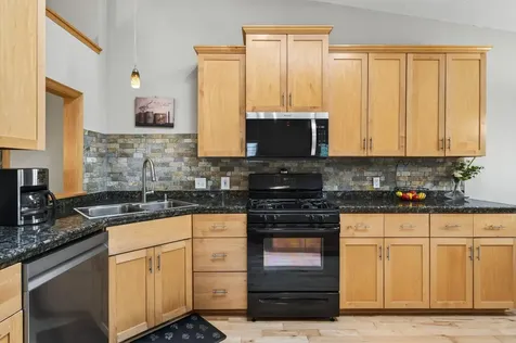 4302 Mccoll Drive Savage MN 55378