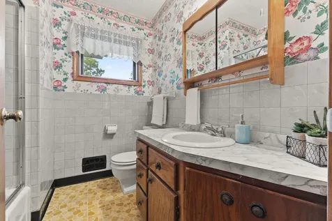 5956 Ensign Avenue N New Hope MN 55428