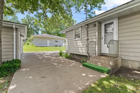 5956 Ensign Avenue N New Hope MN 55428