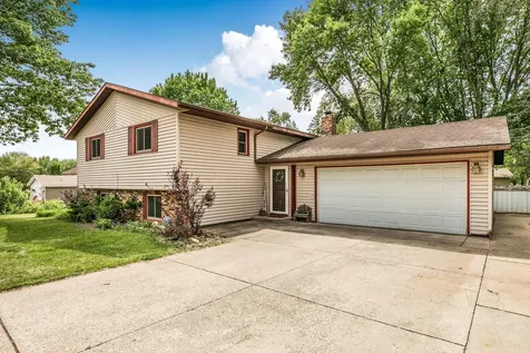 2156 Morningside Drive NE Saint Cloud MN 56304