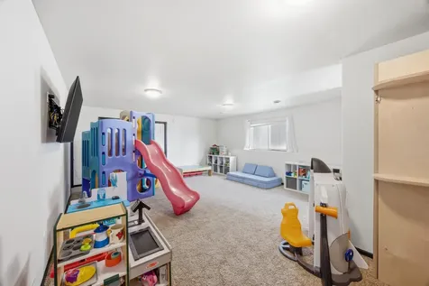 2742 Divide Street W West Fargo ND 58078