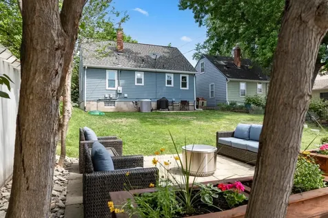 582 36 1/2 Avenue NE Minneapolis MN 55418