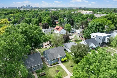 582 36 1/2 Avenue NE Minneapolis MN 55418