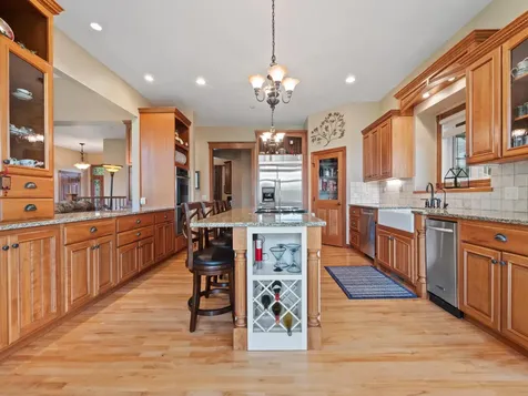4424 Donway Drive NE Alexandria MN 56308