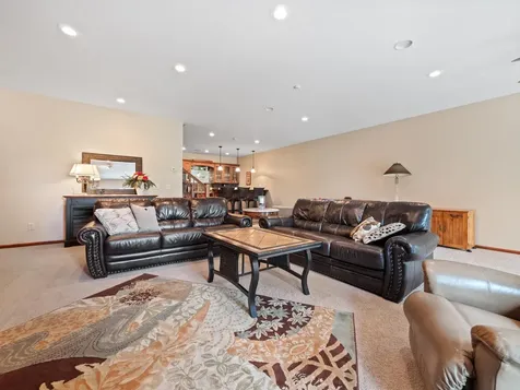 4424 Donway Drive NE Alexandria MN 56308