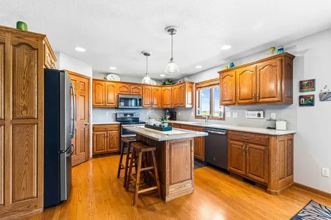 854 32nd Street S Moorhead MN 56560