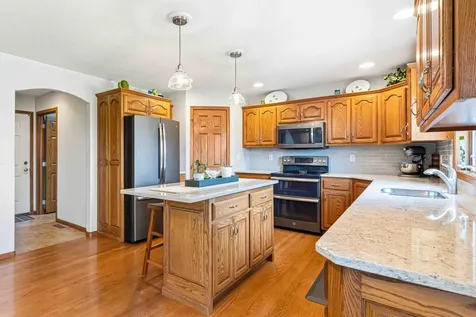 854 32nd Street S Moorhead MN 56560