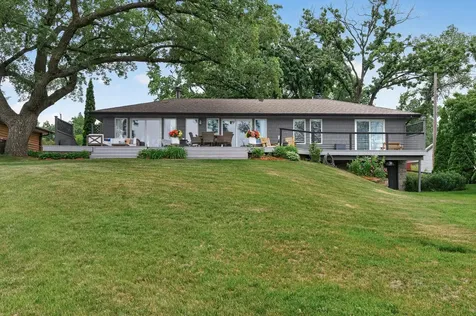 7805 Gloria Circle Mounds View MN 55112