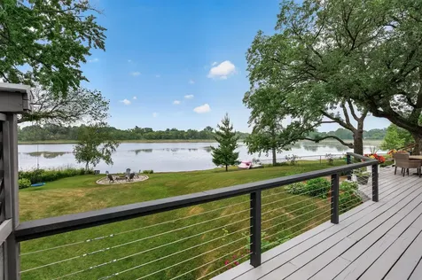 7805 Gloria Circle Mounds View MN 55112