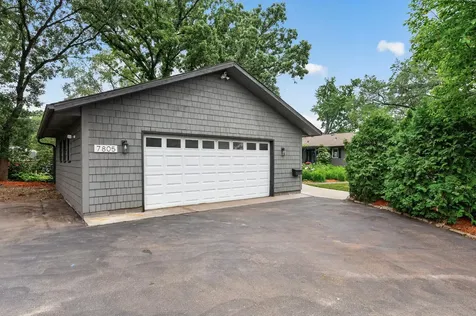 7805 Gloria Circle Mounds View MN 55112