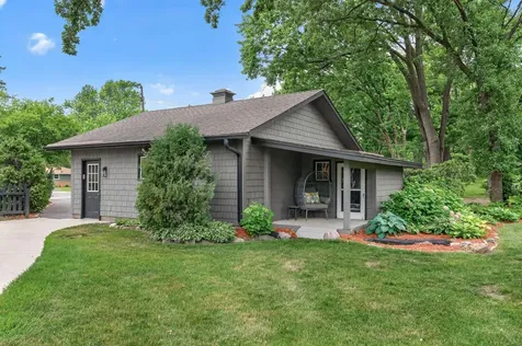 7805 Gloria Circle Mounds View MN 55112