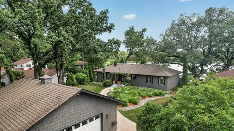 7805 Gloria Circle Mounds View MN 55112