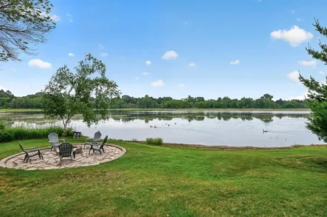 7805 Gloria Circle Mounds View MN 55112