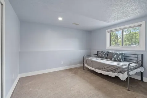 3732 81st Avenue N Brooklyn Park MN 55443