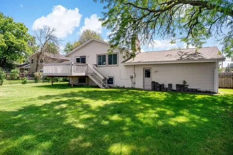 3732 81st Avenue N Brooklyn Park MN 55443