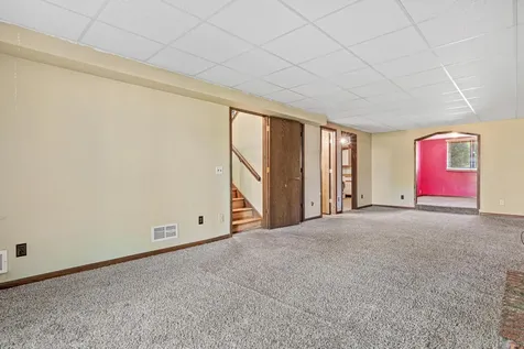 6748 81st Avenue N Brooklyn Park MN 55445