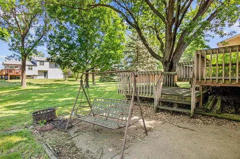 6748 81st Avenue N Brooklyn Park MN 55445