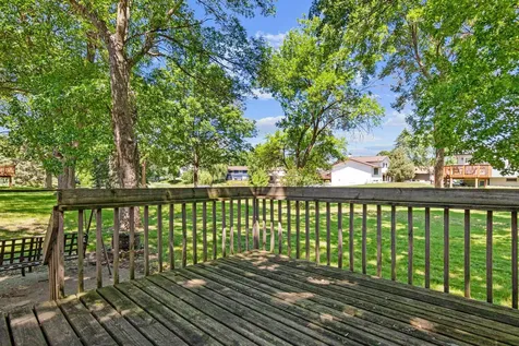 6748 81st Avenue N Brooklyn Park MN 55445