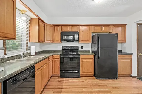 6748 81st Avenue N Brooklyn Park MN 55445