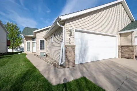 3356 38th Street S Moorhead MN 56560