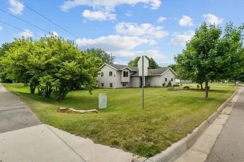 1230 Lenore Way Fergus Falls MN 56537
